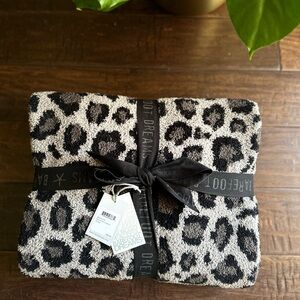 barefoot dreams 
cozychic barefoot in the wild throw